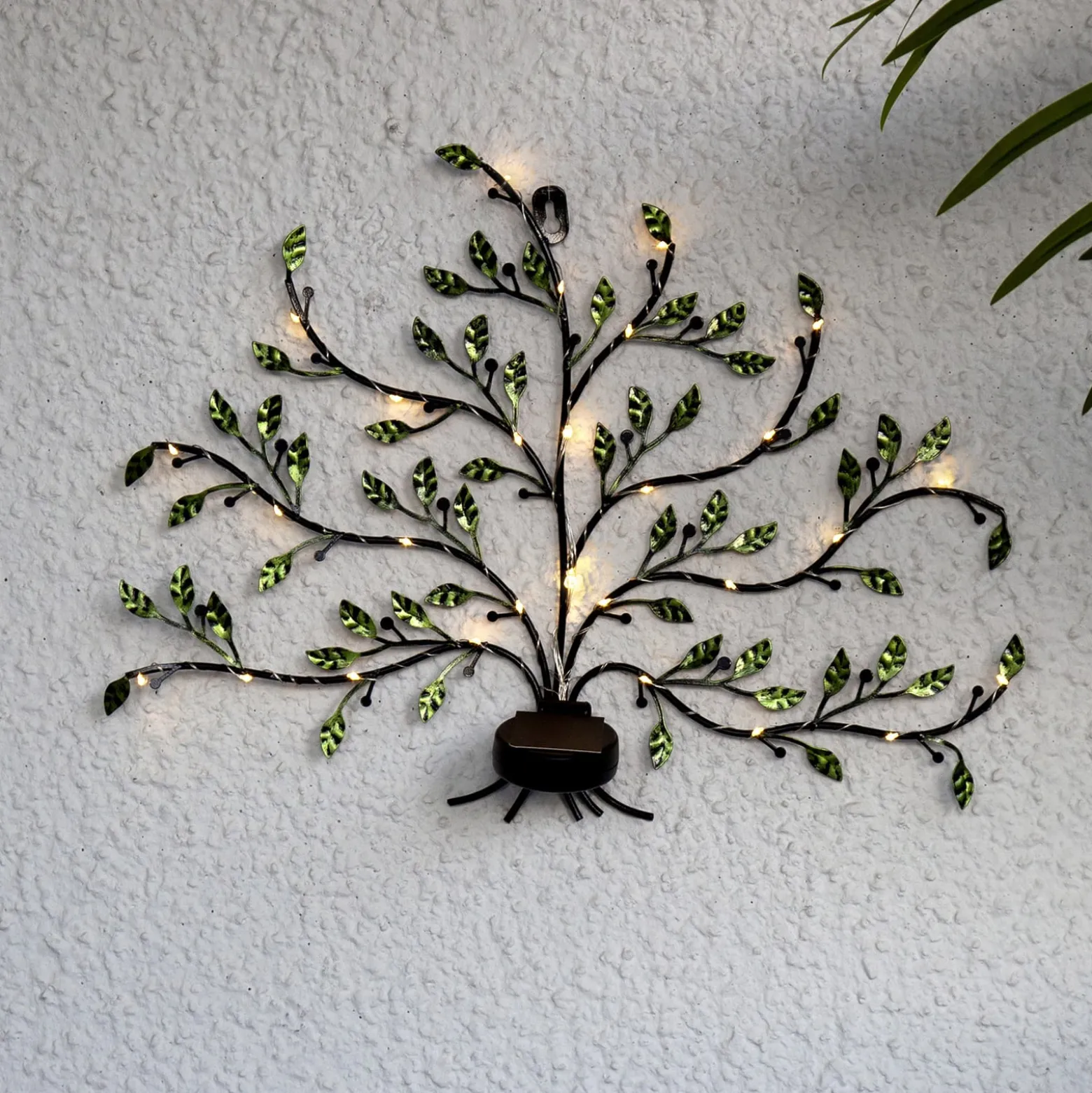 LED-Solarwandleuchte Tree of life