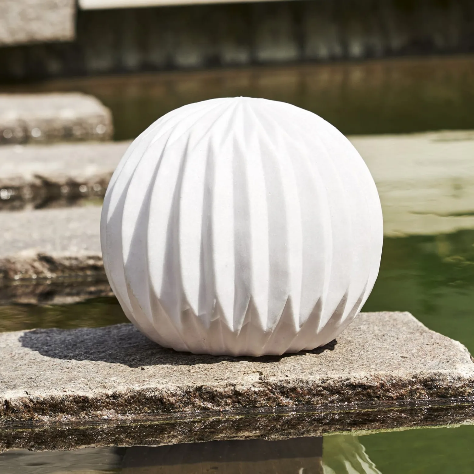 LED-Terrassenlampe Sandy, Ø 25,5 cm weiß Kunststoff Batterie
