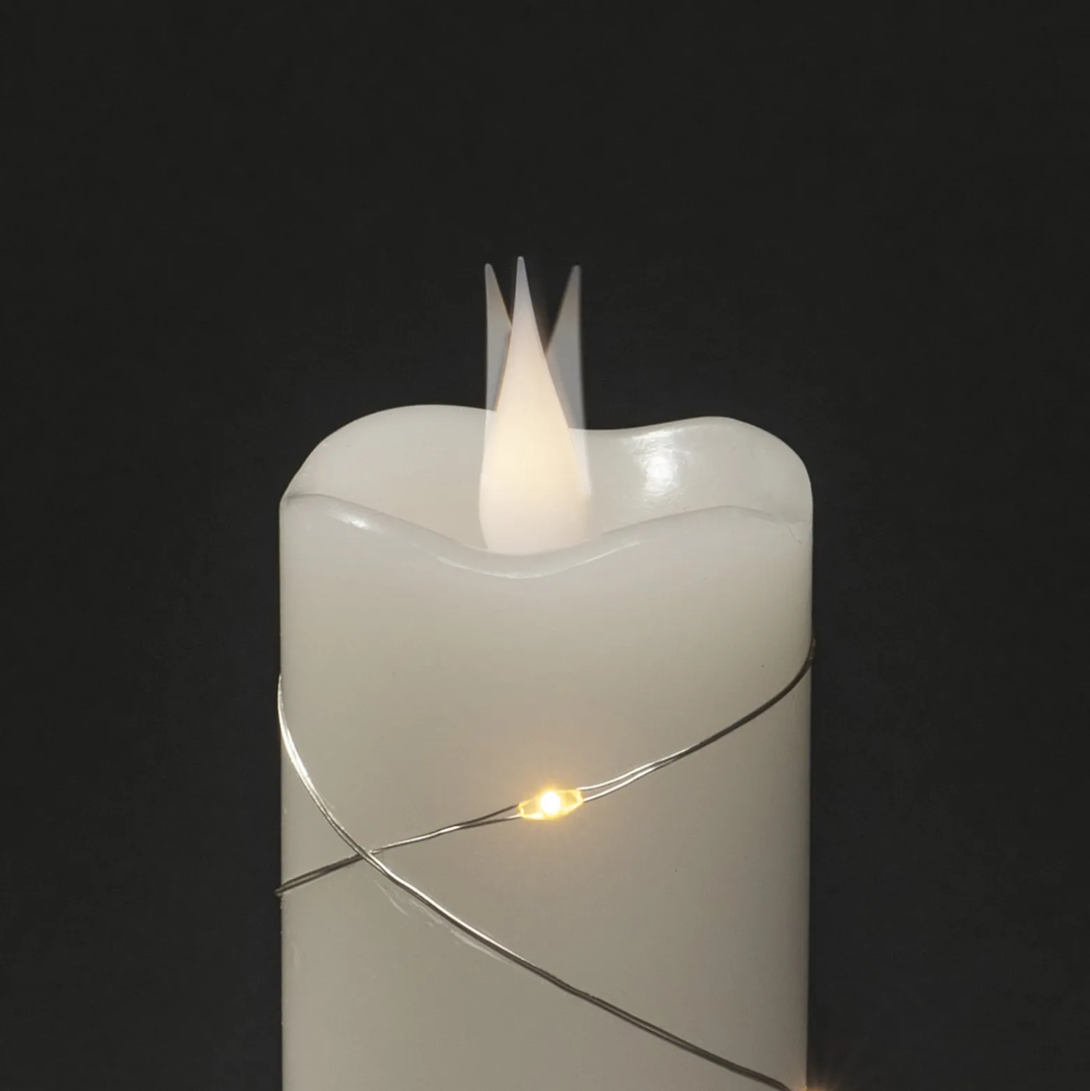 LED-Wachskerze weiß Lichtfarbe Warmweiß 17,8 cm
