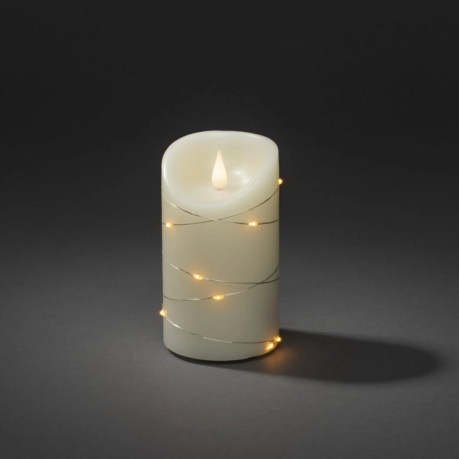 LED-Wachskerze weiß Lichtfarbe Warmweiß 17,8 cm
