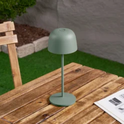Lindby LED-Akku-Tischleuchte Arietty, grün, dimmbar, IP65