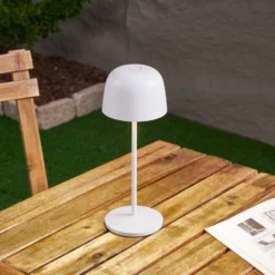 Lindby LED-Akku-Tischleuchte Arietty, weiß, dimmbar, IP65