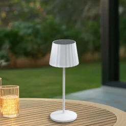 Lindby LED-Akku-Tischleuchte Esali, weiß, Rillen, 29cm