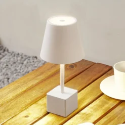 Lindby LED-Akkutischleuchte Janea CUBE, weiß, Metall