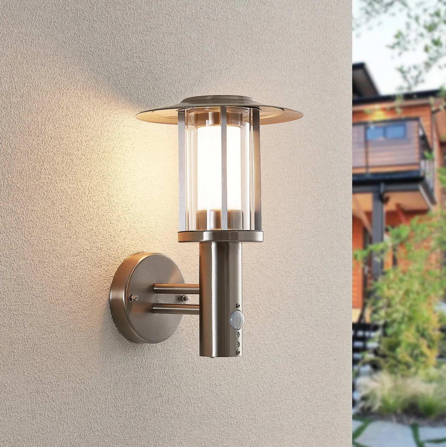 Lindby LED-Außenwandlampe Gregory, Sensor, edelstahl, IP44