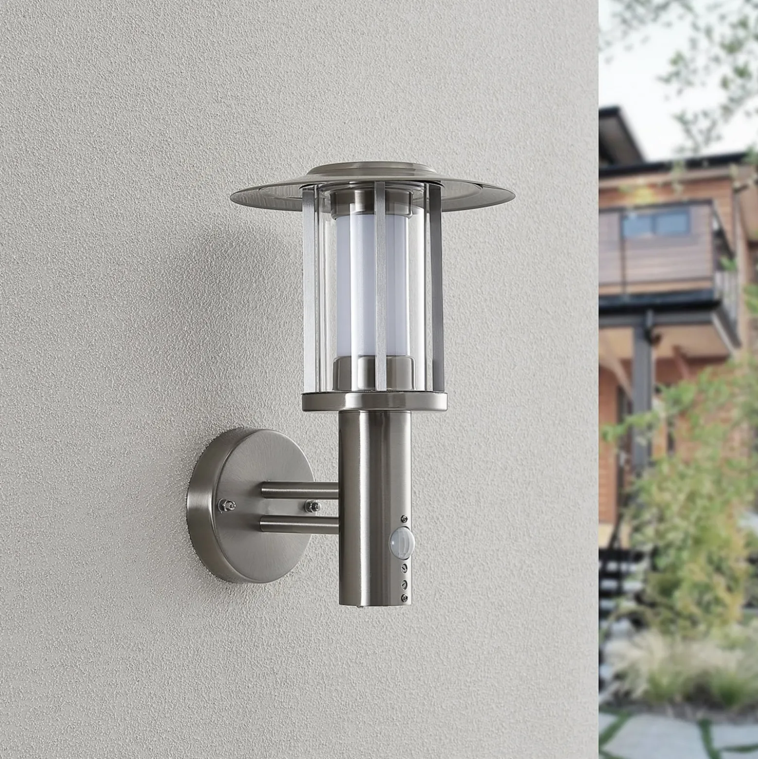 Lindby LED-Außenwandlampe Gregory, Sensor, edelstahl, IP44