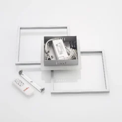 Lindby LED-Deckenlampe Fjardo, eckig, silber, CCT, Remote