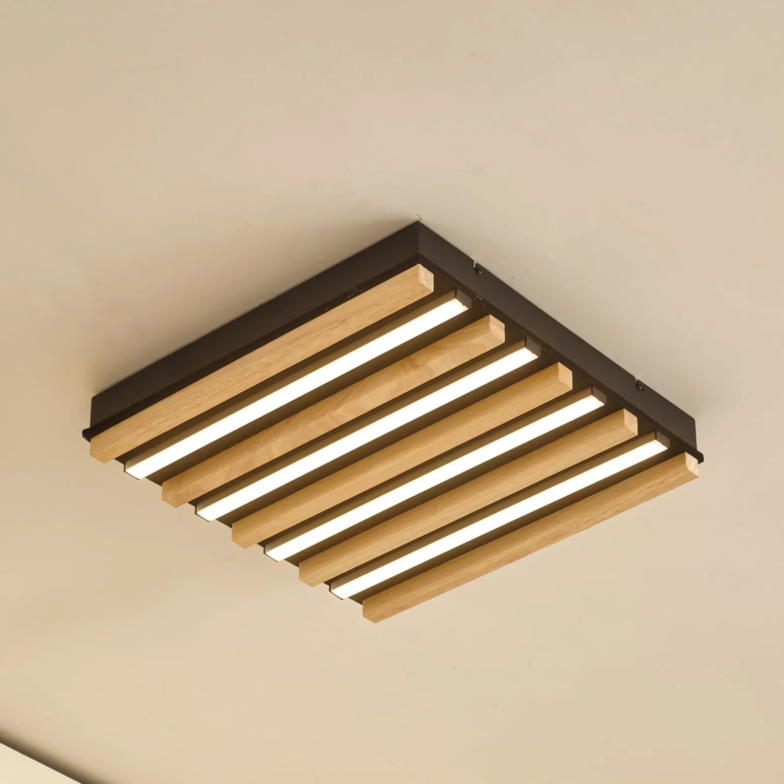 Lindby LED-Deckenleuchte Firka, weiß, Holz, 42cm, CCT, dim.