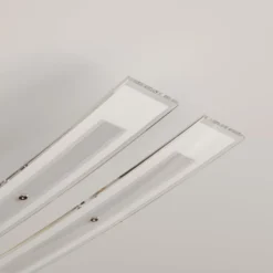 Lindby LED-Deckenleuchte Jarda, Glas, 134 cm lang, dimmbar