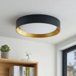 Lindby LED-Deckenleuchte Kambia, 55 cm, schwarz/gold, Metall