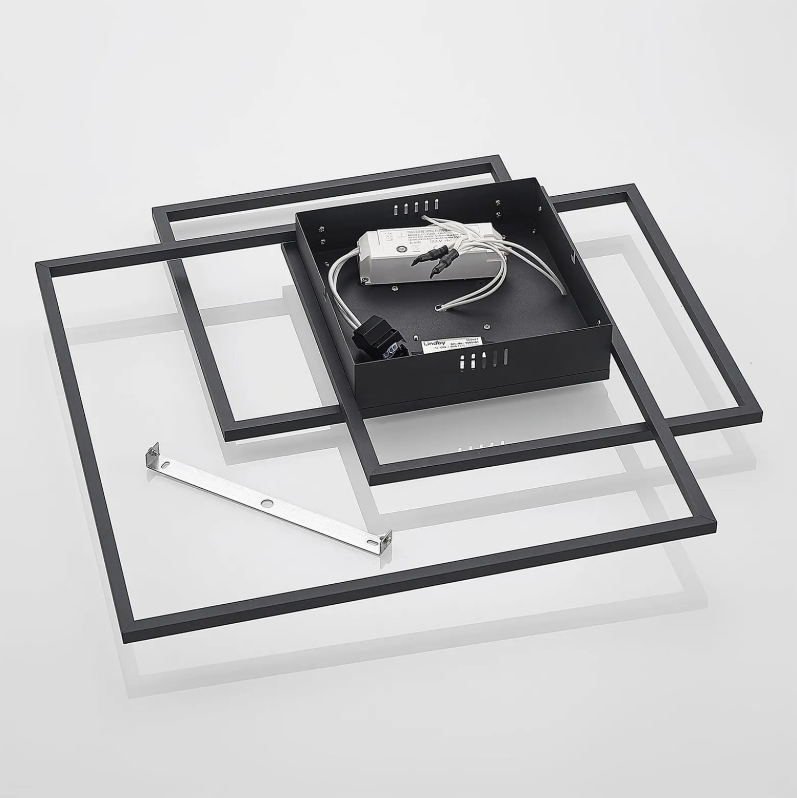 Lindby LED-Deckenleuchte Nelinka, 60 cm, schwarz, Aluminium