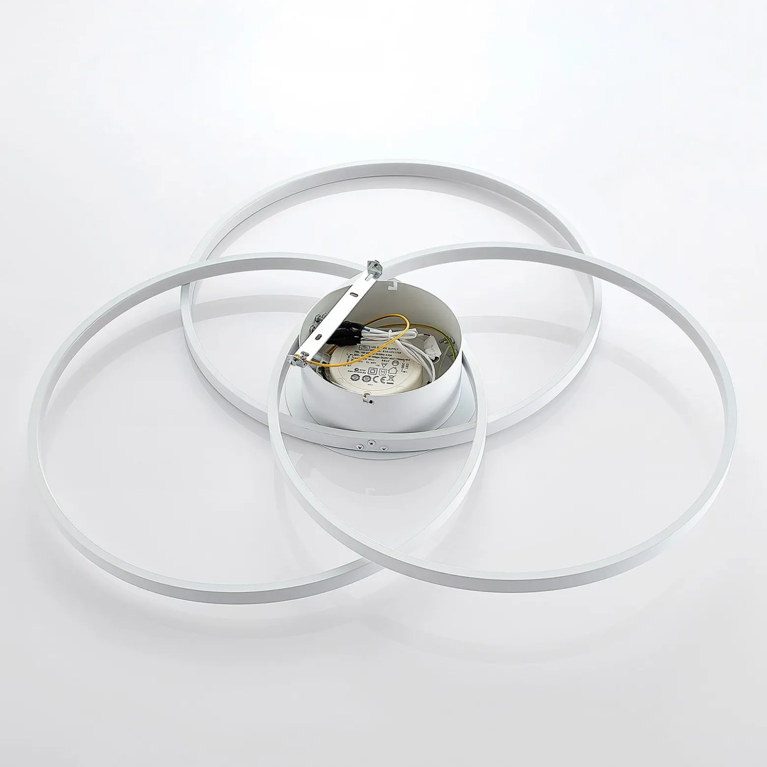 Lindby LED-Deckenleuchte Riley, weiß, Metall, 80 cm, dimmbar