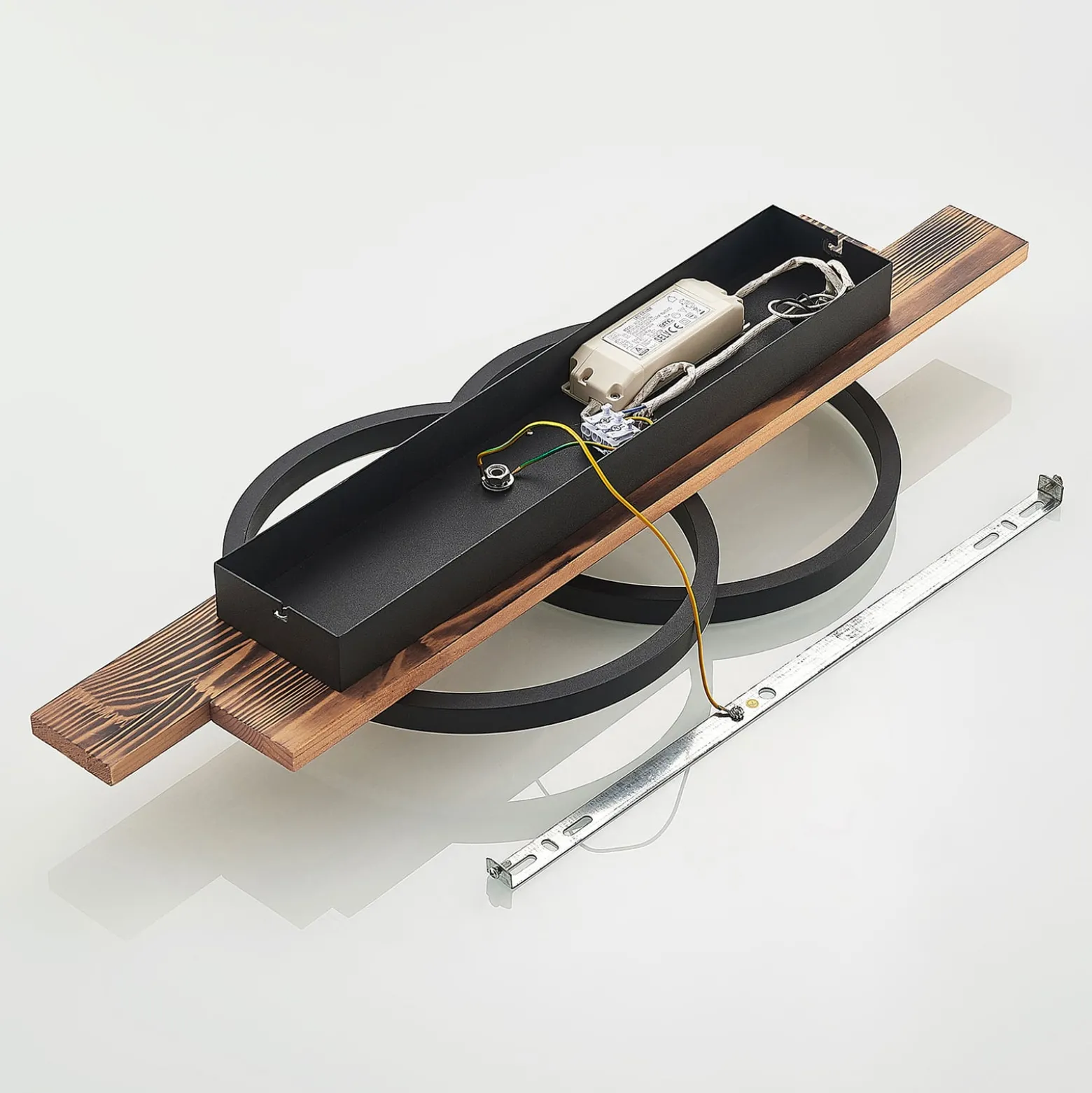 Lindby LED-Deckenleuchte Sentoa, Holz, 75 cm lang, 3.000 K