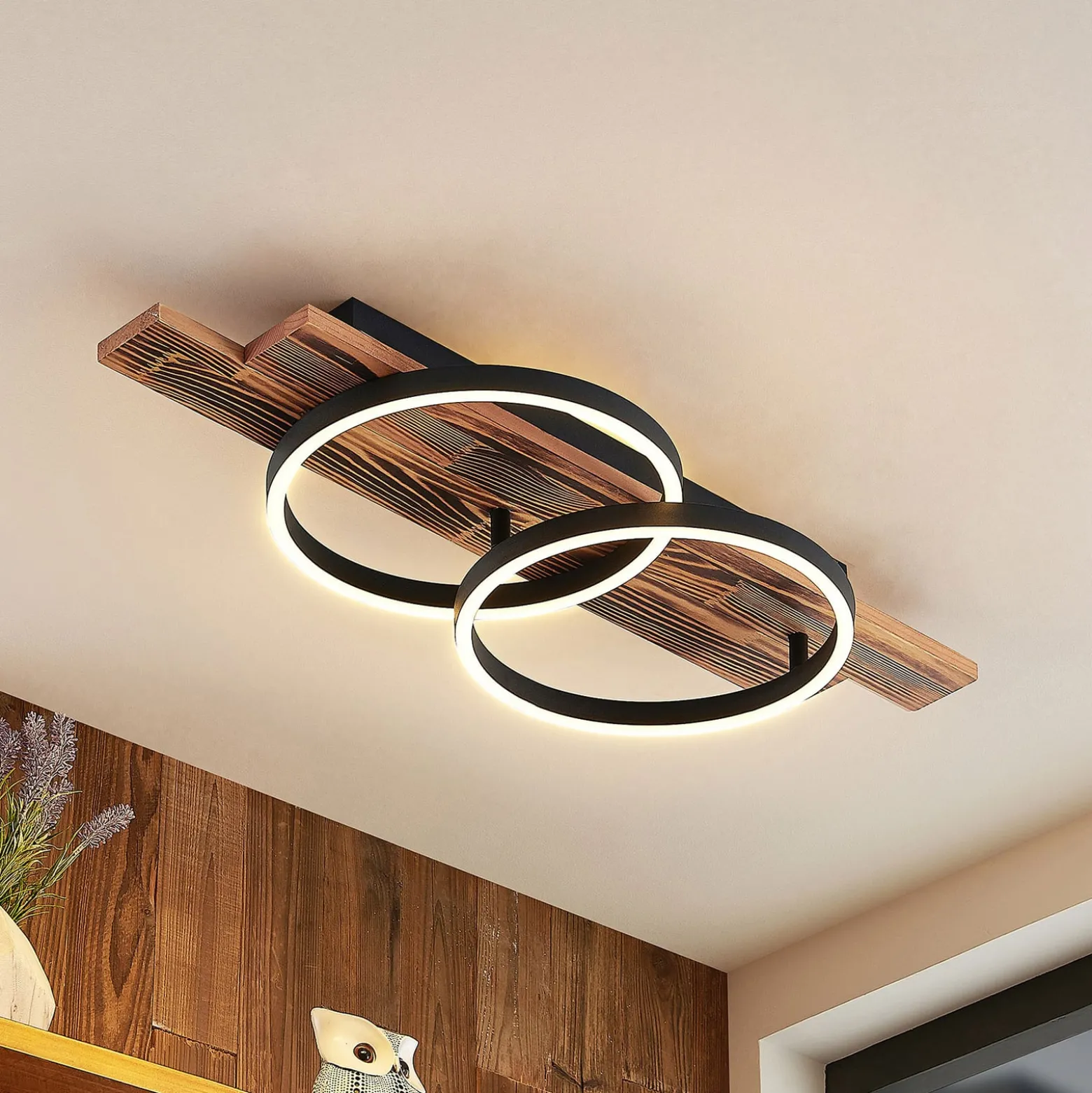 Lindby LED-Deckenleuchte Sentoa, Holz, 75 cm lang, 3.000 K