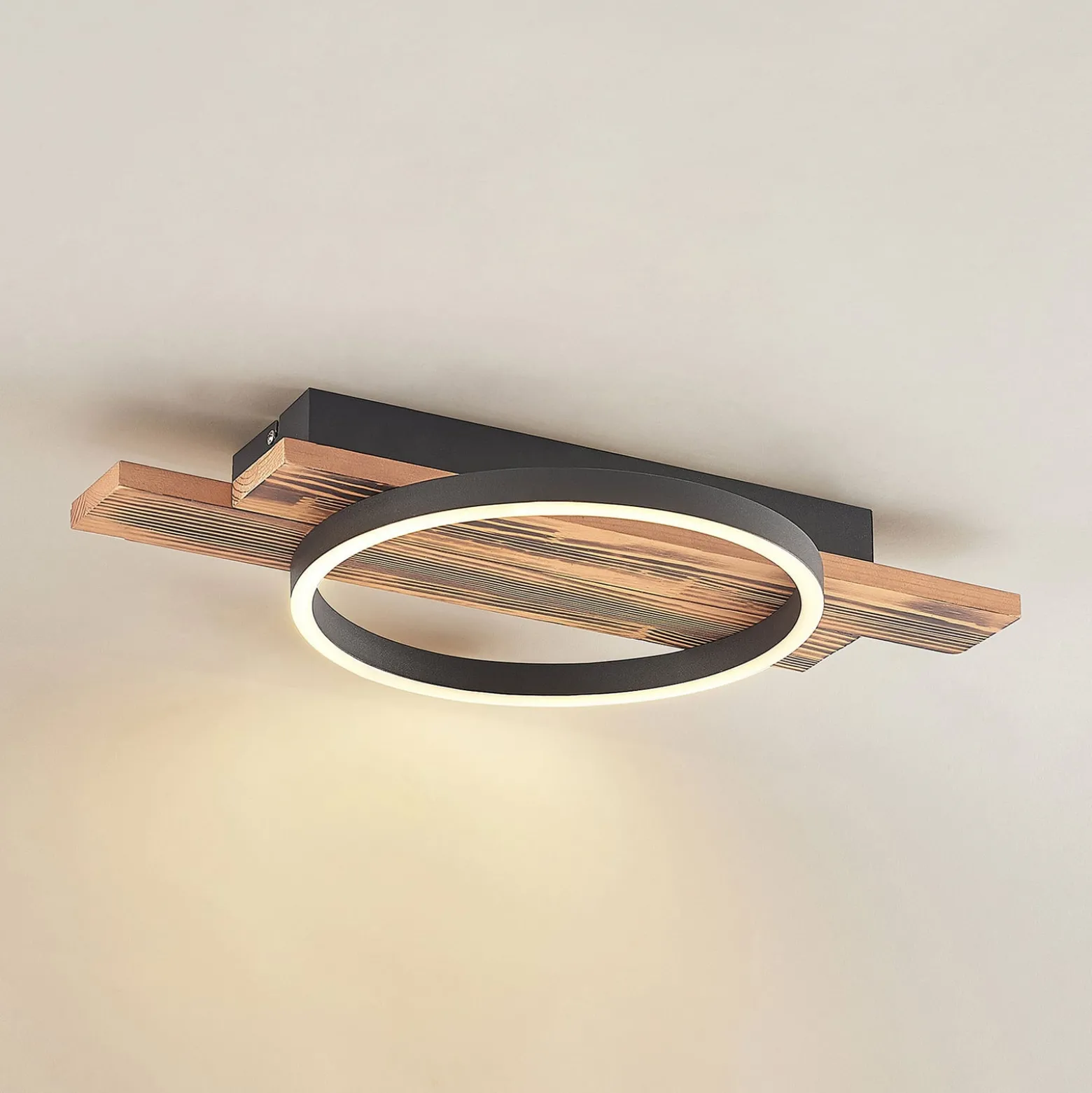 Lindby LED-Deckenleuchte Sentoa, Holz, 52,8 cm lang, 3.000 K