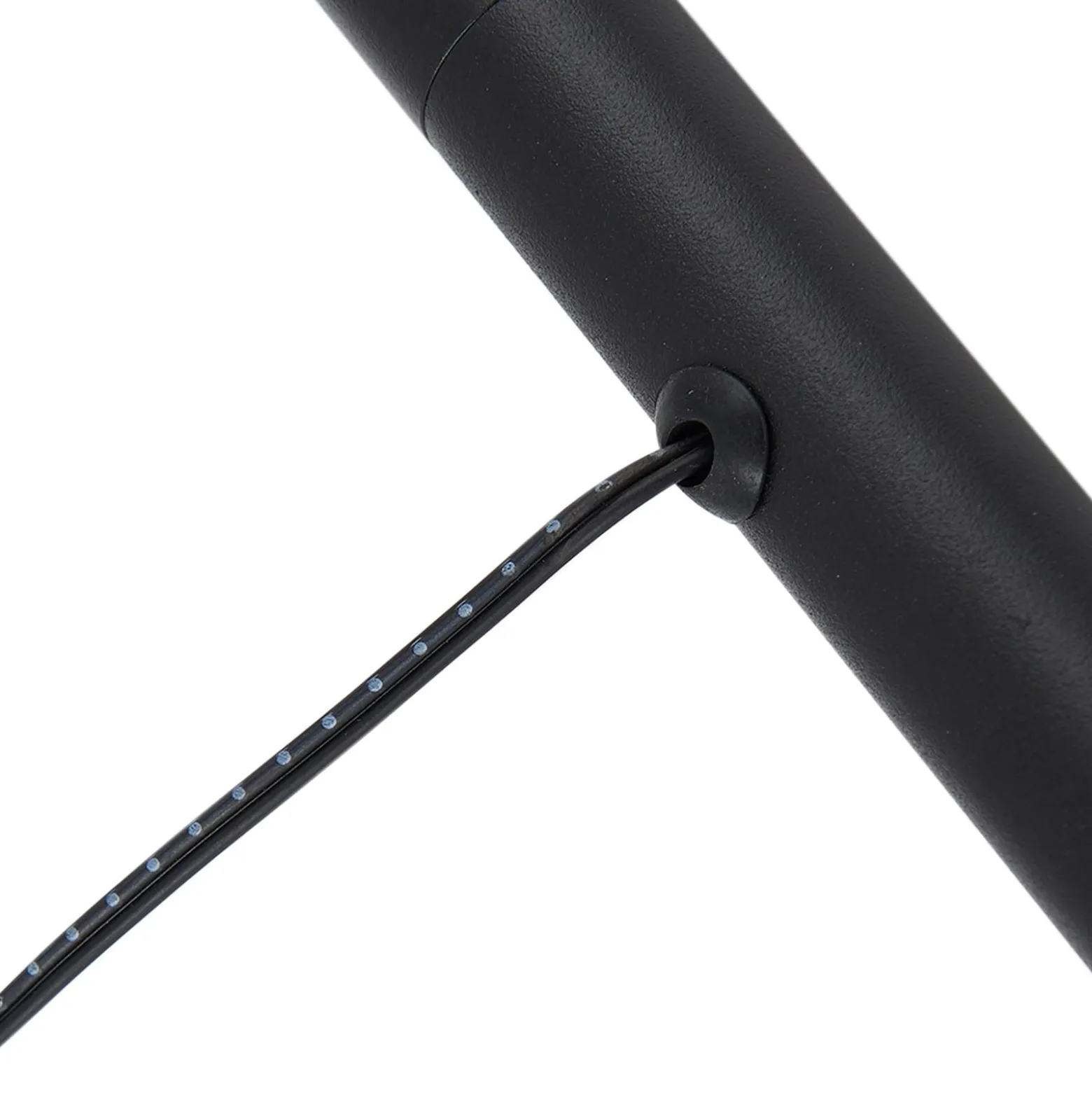 Lindby LED-Erdspießleuchte Selinda, schwarz, Höhe 100 cm