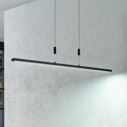 Lindby LED-Hängelampe Arneja, schwarz, CCT, höhenverstellbar