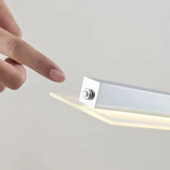 Lindby LED-Pendelleuchte Sladja, chrom, Glas, Touchdimmer
