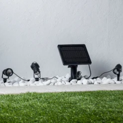 Lindby LED-Solar-Erdspießleuchte Malida, 3er-Set, schwarz