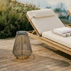 Lindby LED-Solarhängelampe Austas, grau, Ø 32 cm, USB, IP54