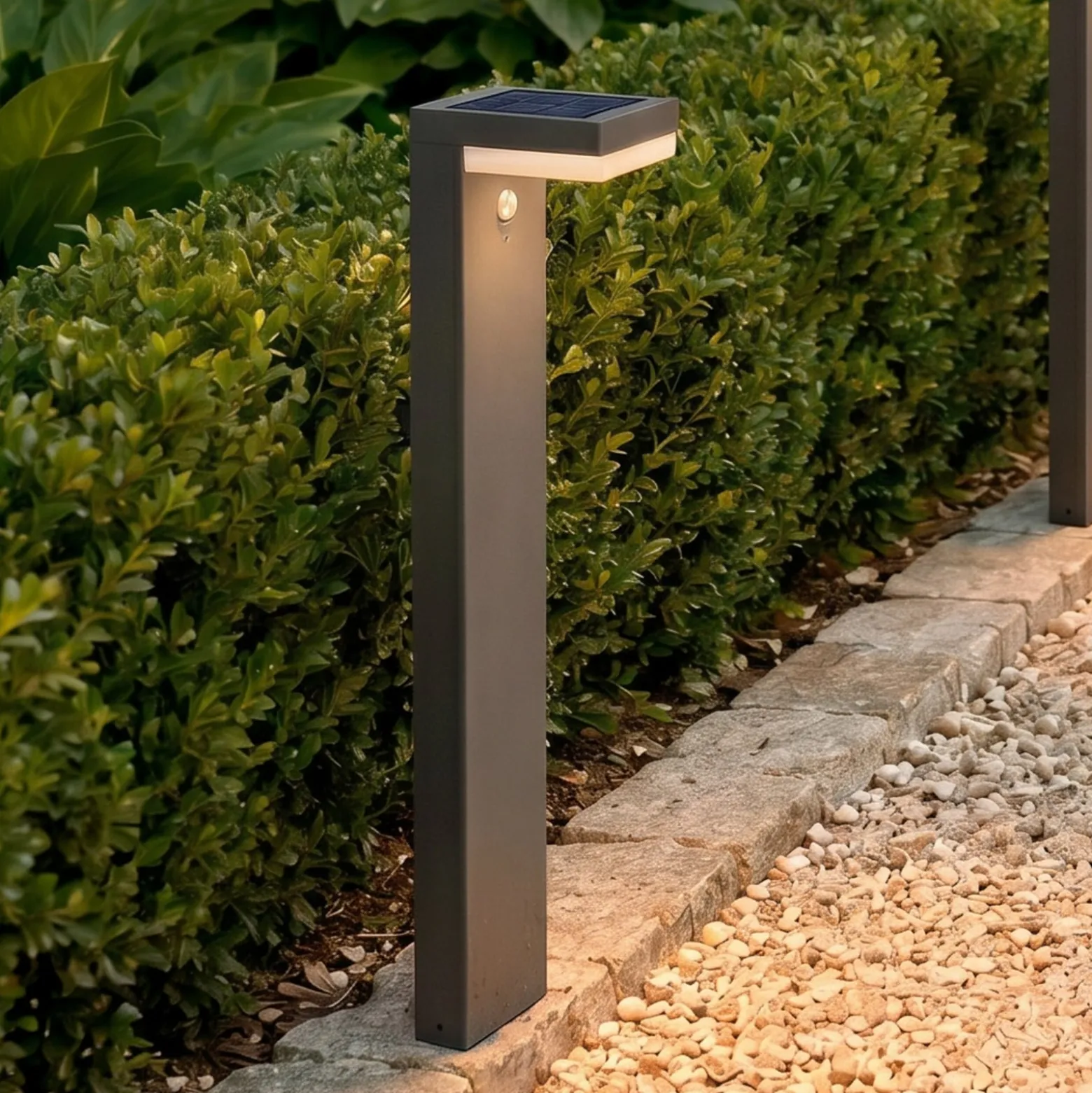 Lindby LED-Solar-Pollerleuchte Chioma, anthrazit, Sensor
