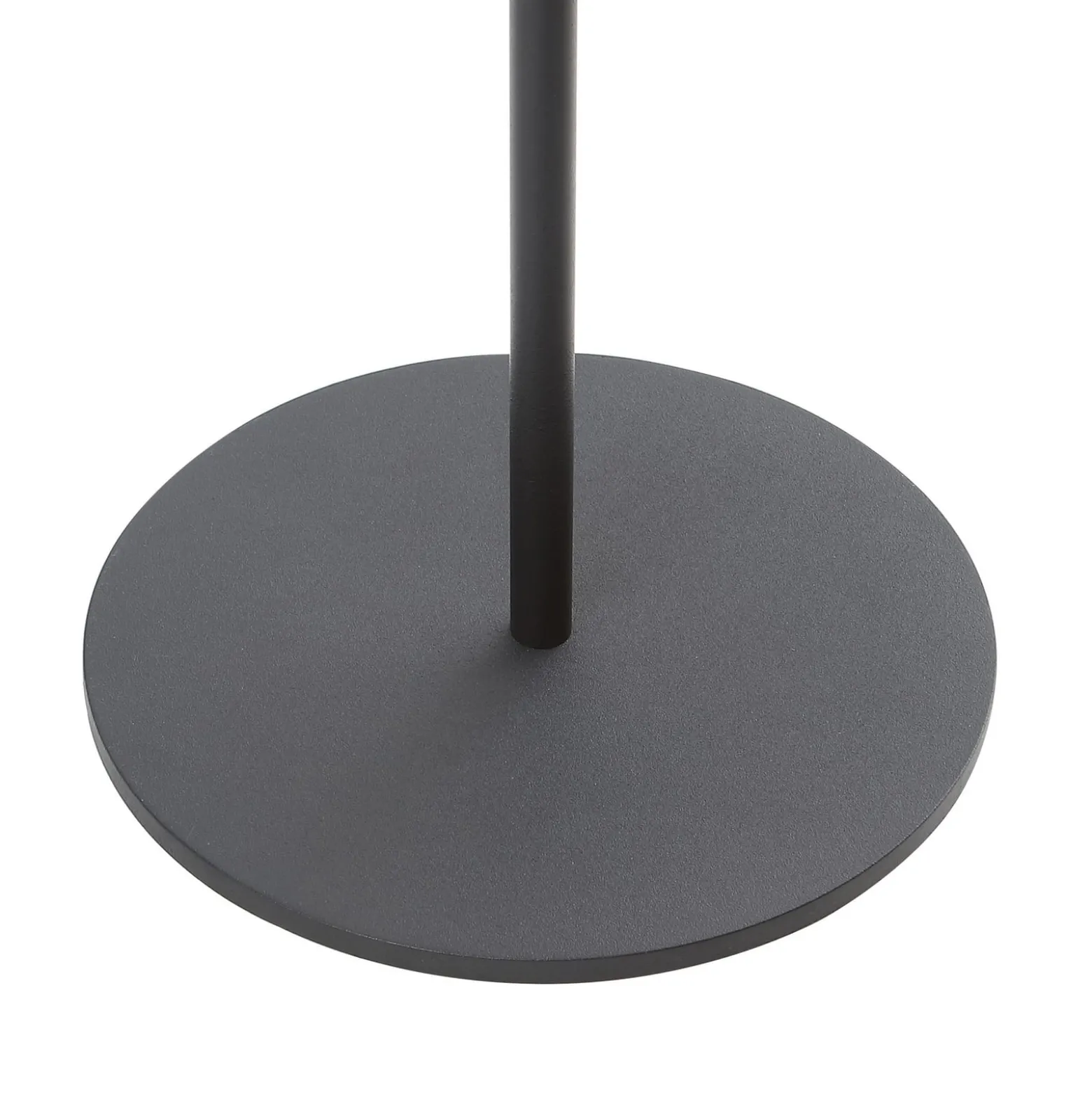 Lindby LED-Solar-Stehleuchte Hilario, schwarz, Eisen, Akku
