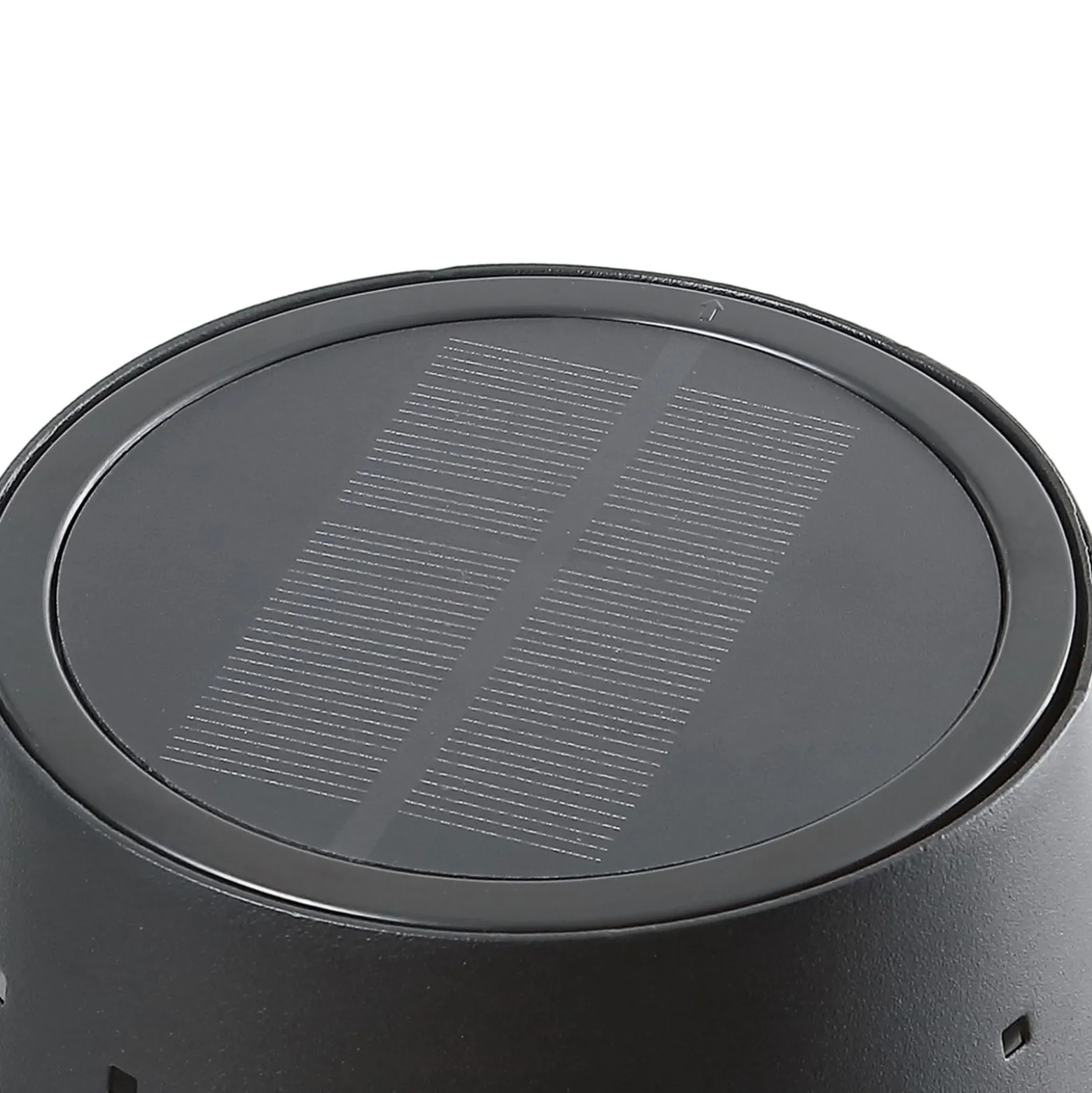 Lindby LED-Solar-Stehleuchte Hilario, schwarz, Eisen, Akku