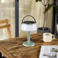 Lindby LED-Solar-Tischleuchte Mikkel, grün, dimmbar