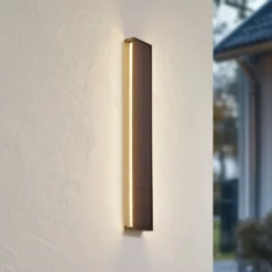 Lindby LED-Solar-Wandleuchte Laarni, dimmbar, IP54, schwarz