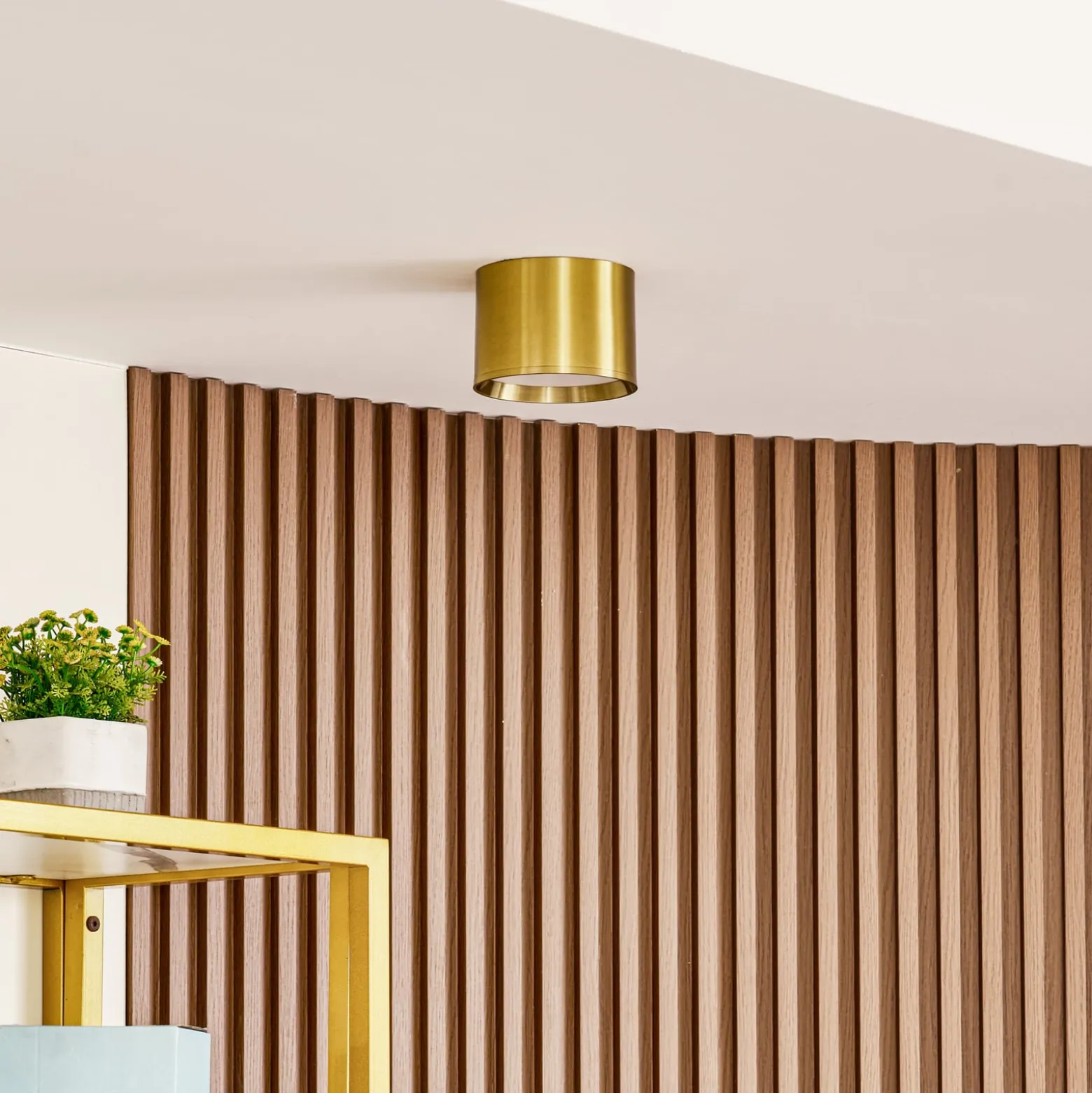 Lindby LED-Strahler Nivoria, Ø 12 cm, goldfarben, Metall