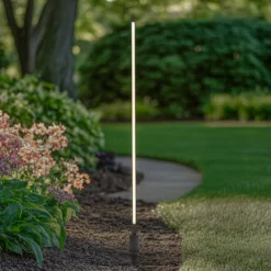 Lindby LED-Wegeleuchte Neano, 120 cm, schwarz, Metall, IP65