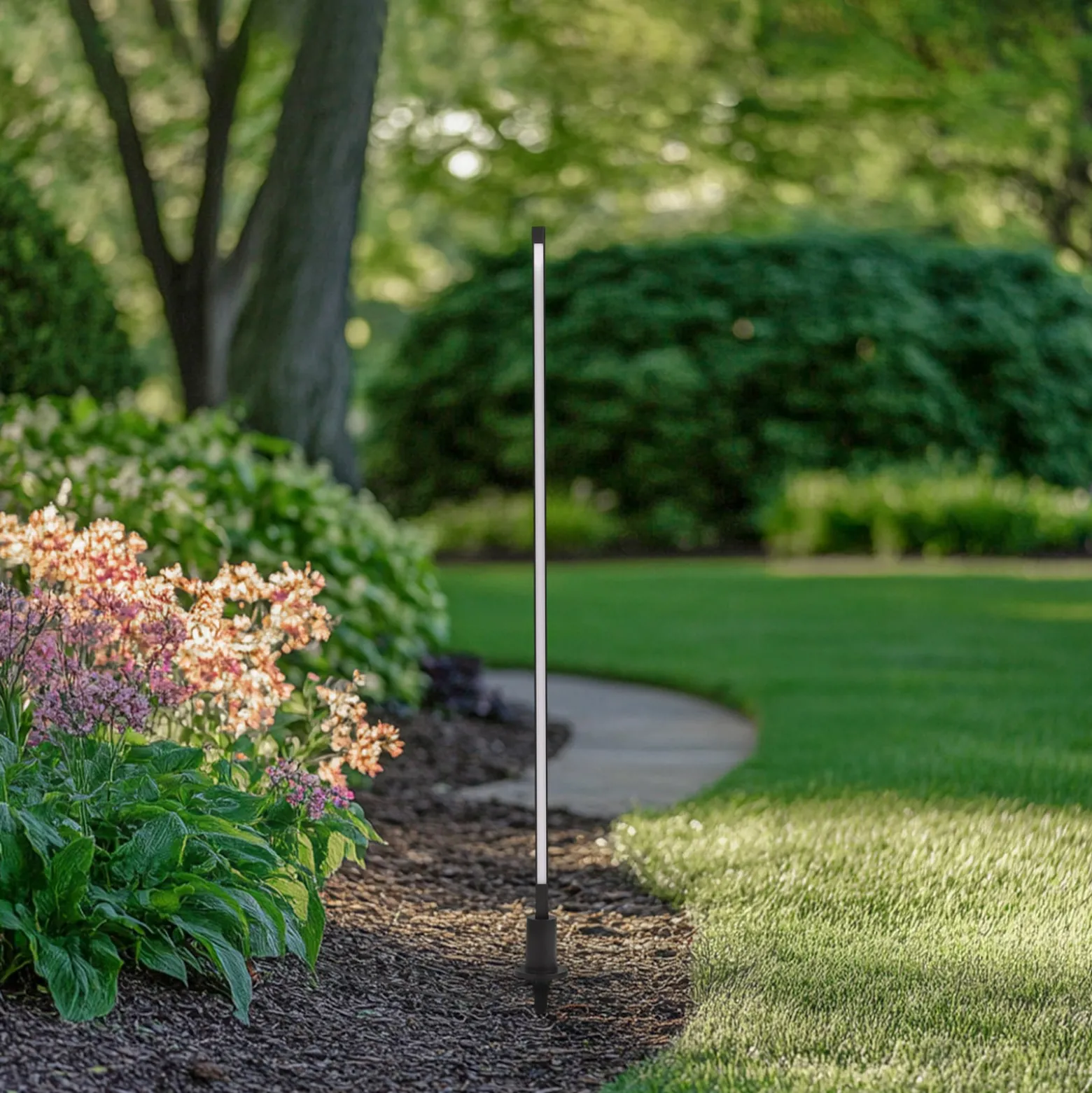 Lindby LED-Wegeleuchte Neano, 120 cm, schwarz, Metall, IP65