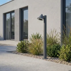 Lindby LED-Wegeleuchte Soran, schwarz, 100 cm, Metall, IP44
