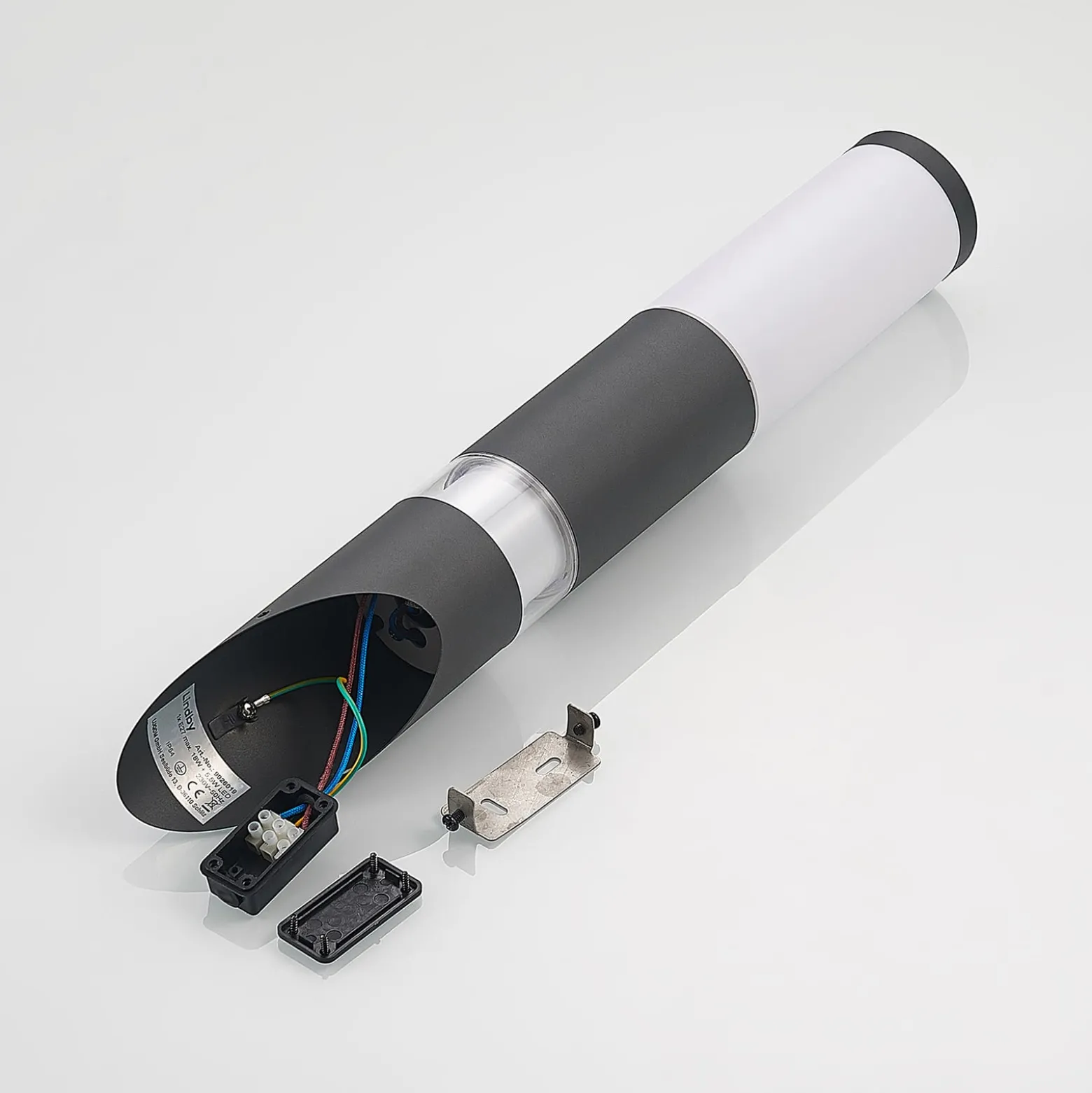 Lindby Okari Außenwandleuchte mit Sensor Fackel