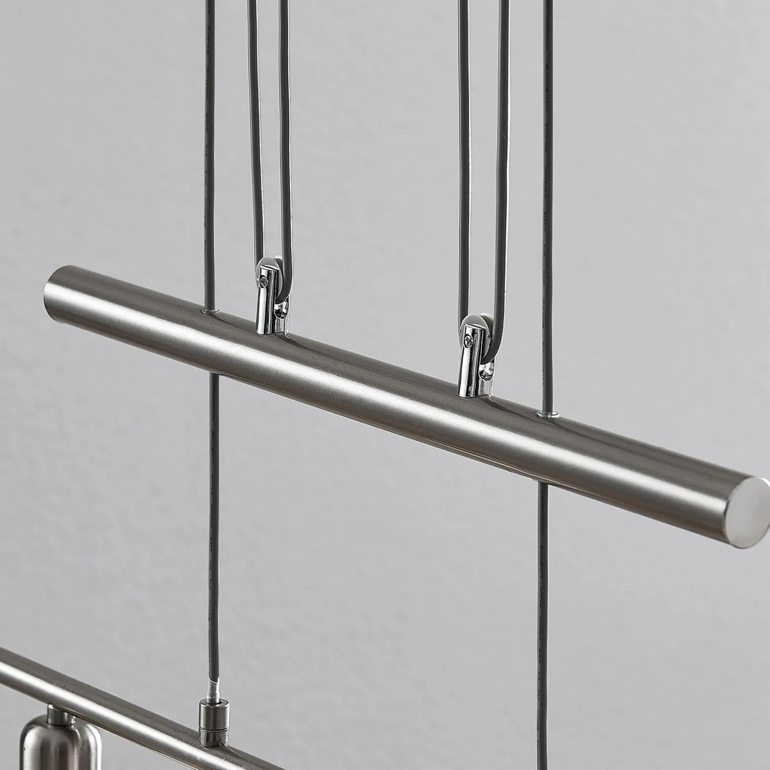 Lindby Pendellampe Delira, 3-flg., nickel, höhenverstellbar