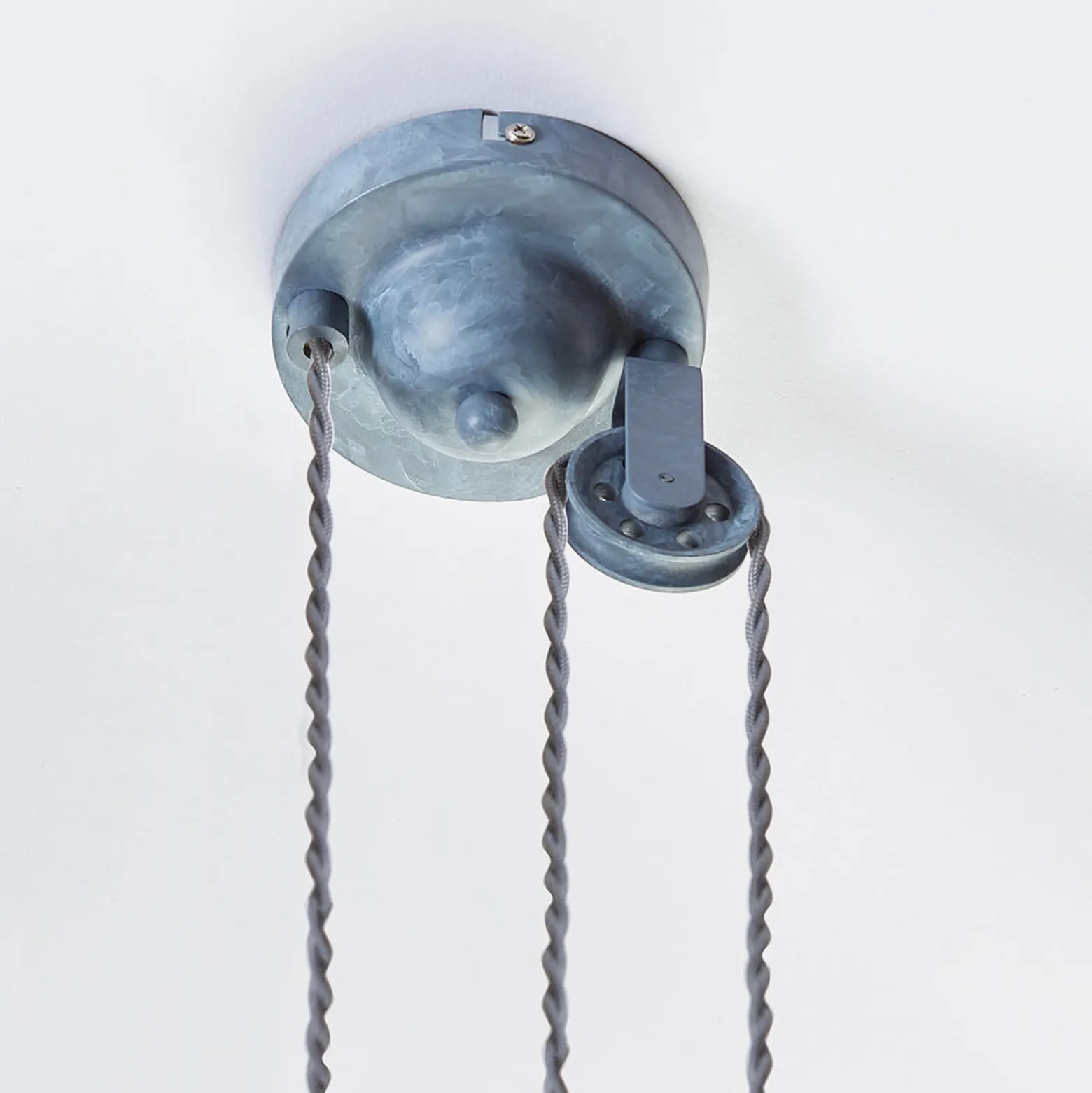 Lindby Pendellampe Louisanne, verstellbar, grau-grün, Metall
