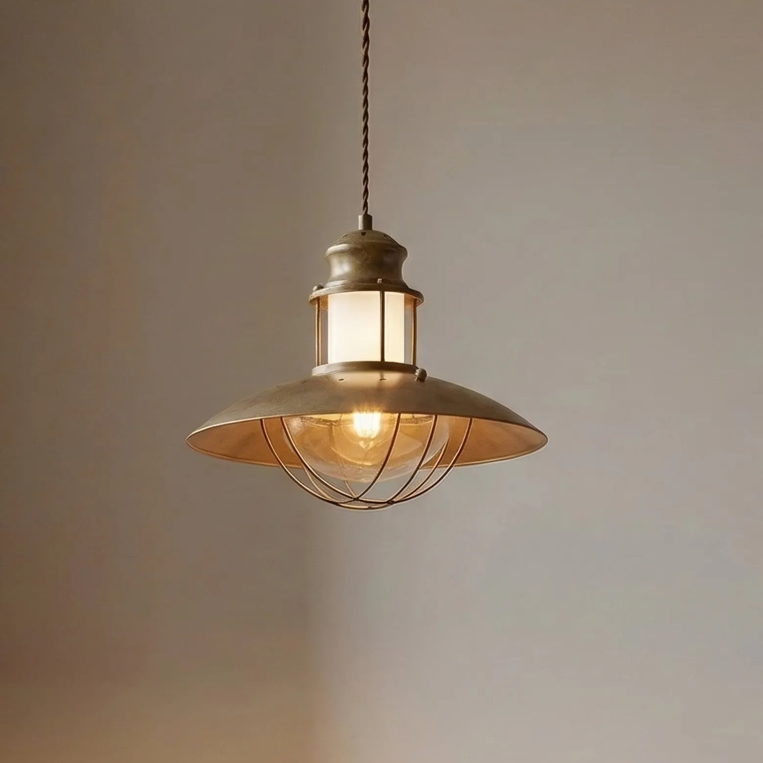Lindby Pendelleuchte Louisanne, braun, Metall, Ø 35 cm