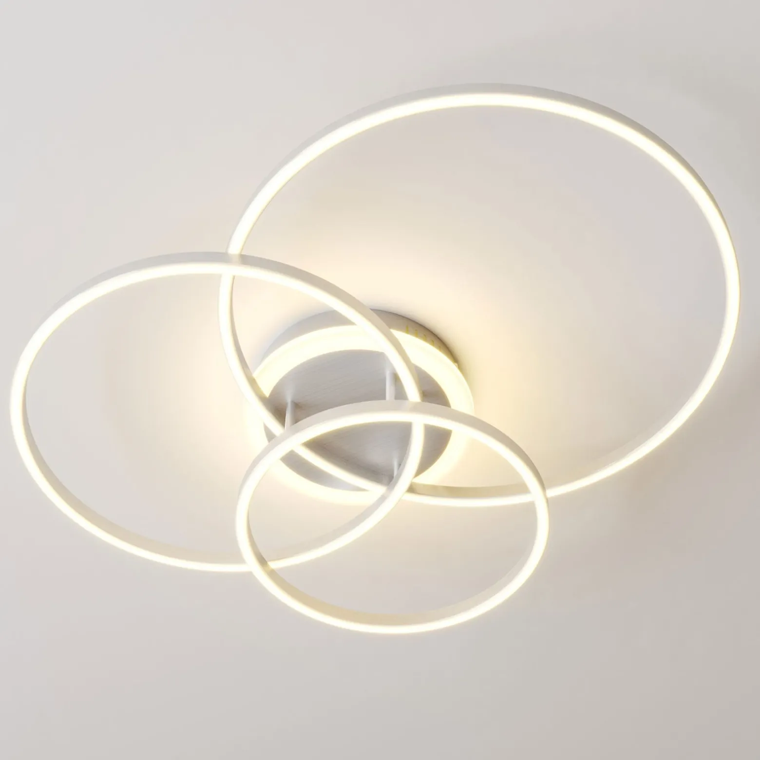 Lindby Smart LED-Deckenleuchte Tula, Fernbedienung, Tuya CCT