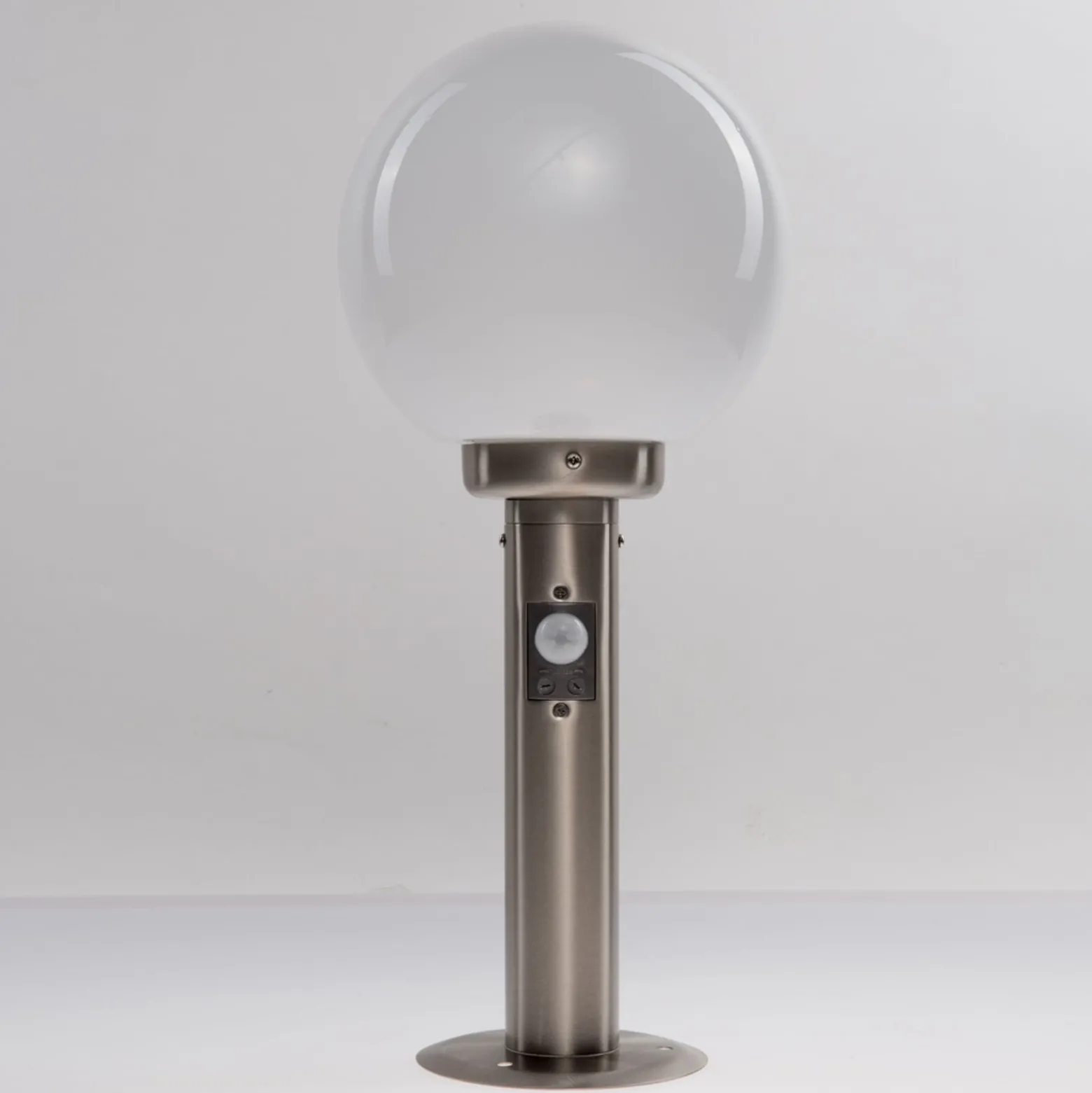 Lindby Sockellampe Vedran, 45 cm, Edelstahl, Sensor