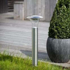 Lindby Solar-LED-Erdspießleuchte Jolin, 66 cm, Edelstahl