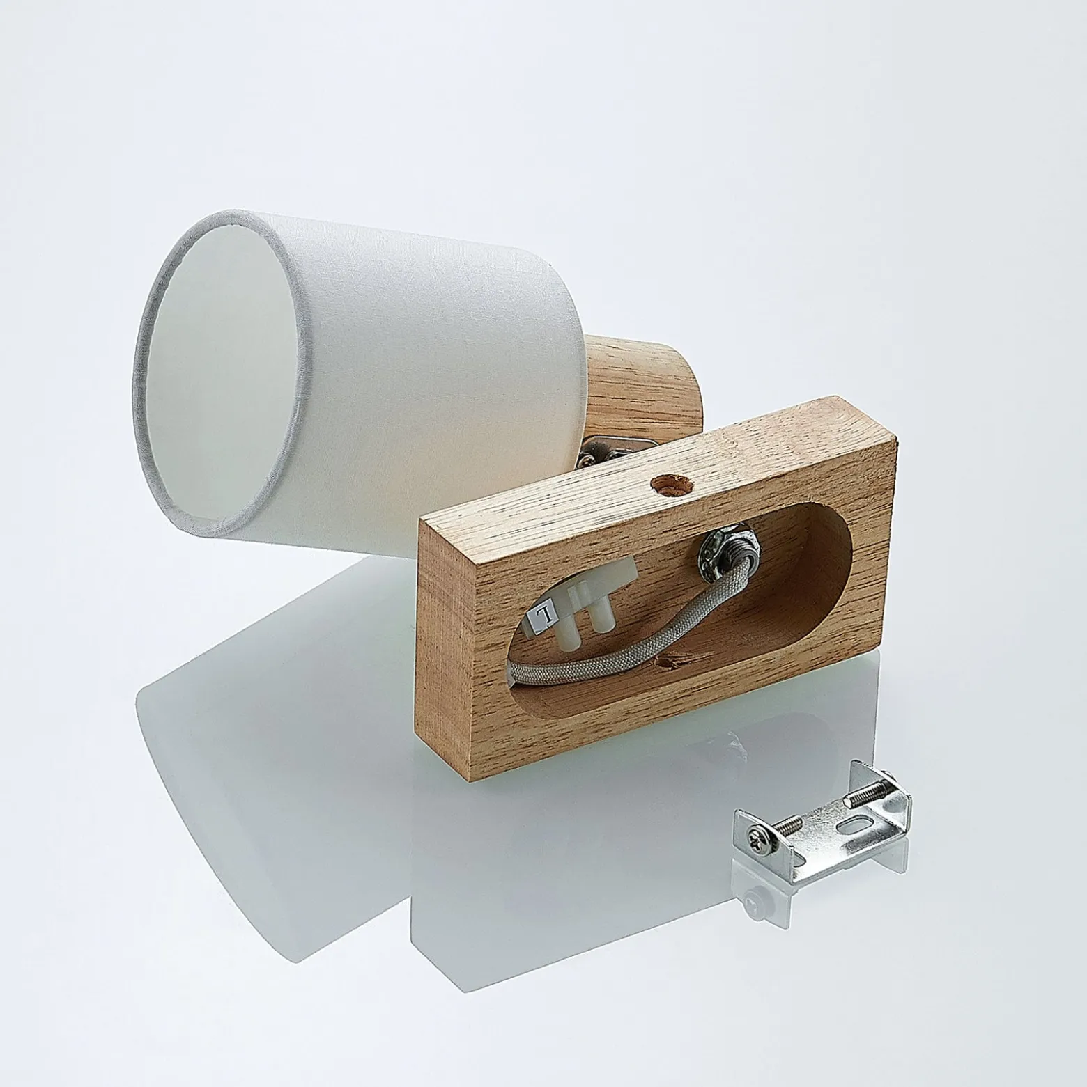 Lindby Spot Wanessa, Holz, weiß, E14, 14 cm, verstellbar