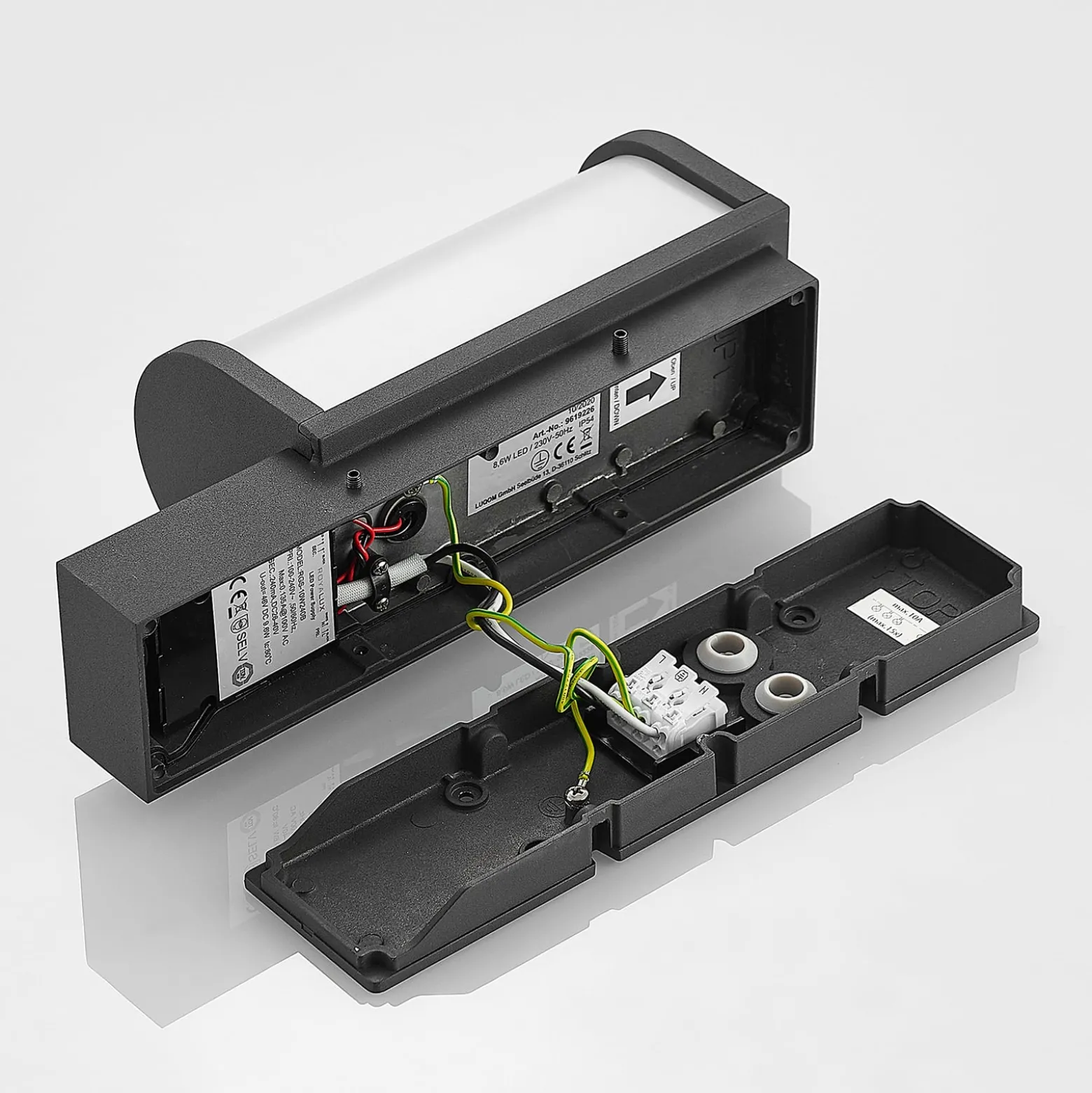 Lucande Jokum LED-Außenwandlampe, IP54, Sensor