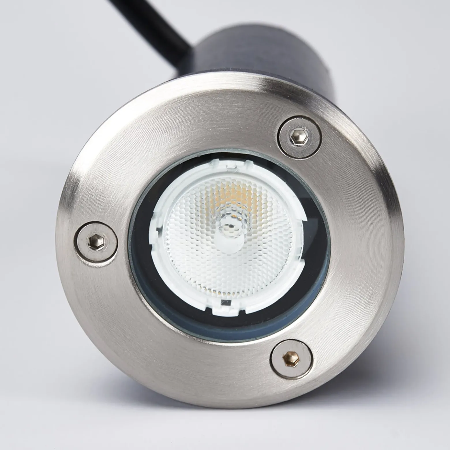 Lucande LED-Bodeneinbauleuchte Kenan, Ø 7cm, Edelstahl, IP67