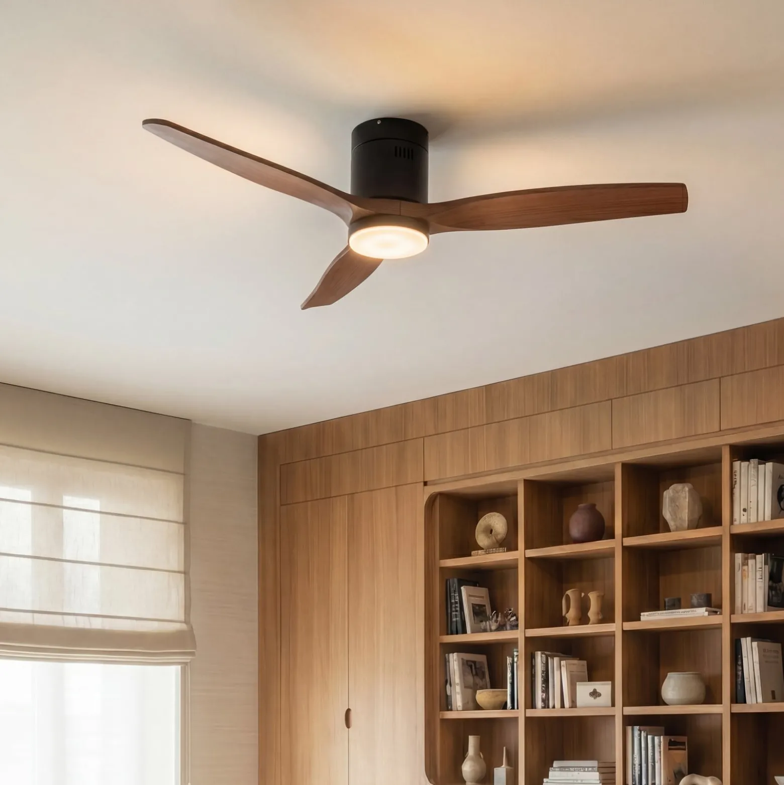 Lucande LED-Deckenventilator Brinia, Ø 132 cm, Holz, CCT