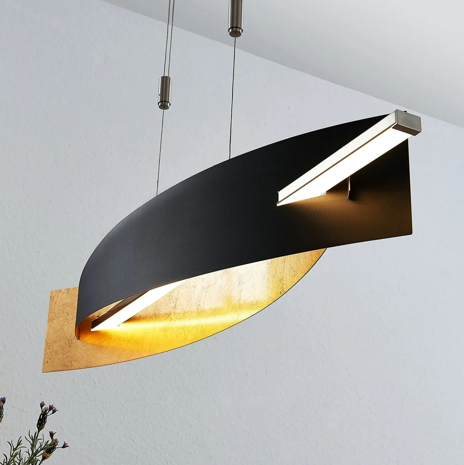 Lucande LED-Hängeleuchte Marija, 101 cm, schwarz, dimmbar