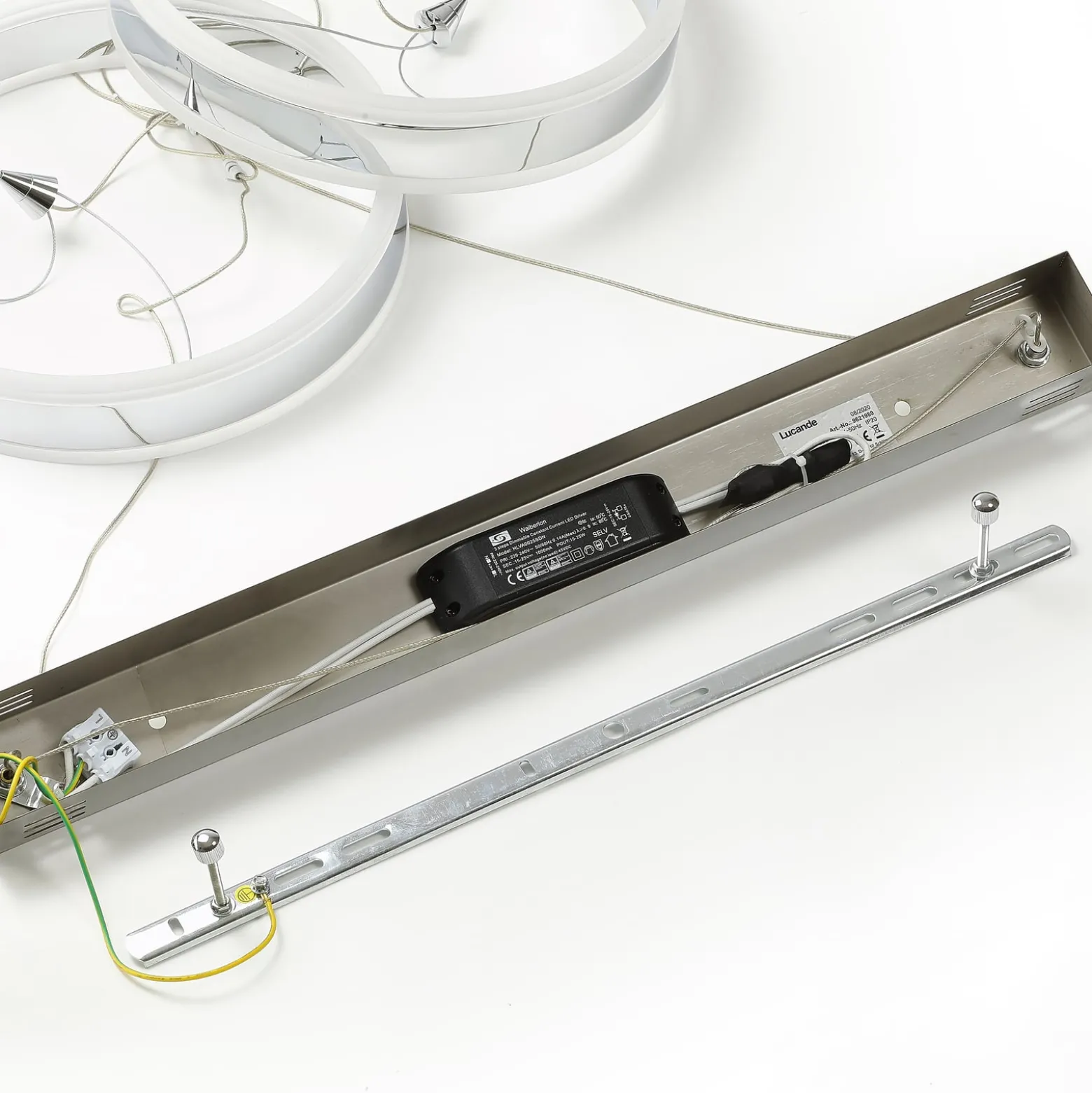 Lucande LED-Pendellampe Lyani, 85 cm, 2-flg., chrom, dimmbar
