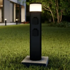 Lucande LED-Sockellampe Corban, grau, Steckdosen, IP44