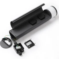 Lucande LED-Sockellampe Corban, grau, Tür, Steckdosen, IP44
