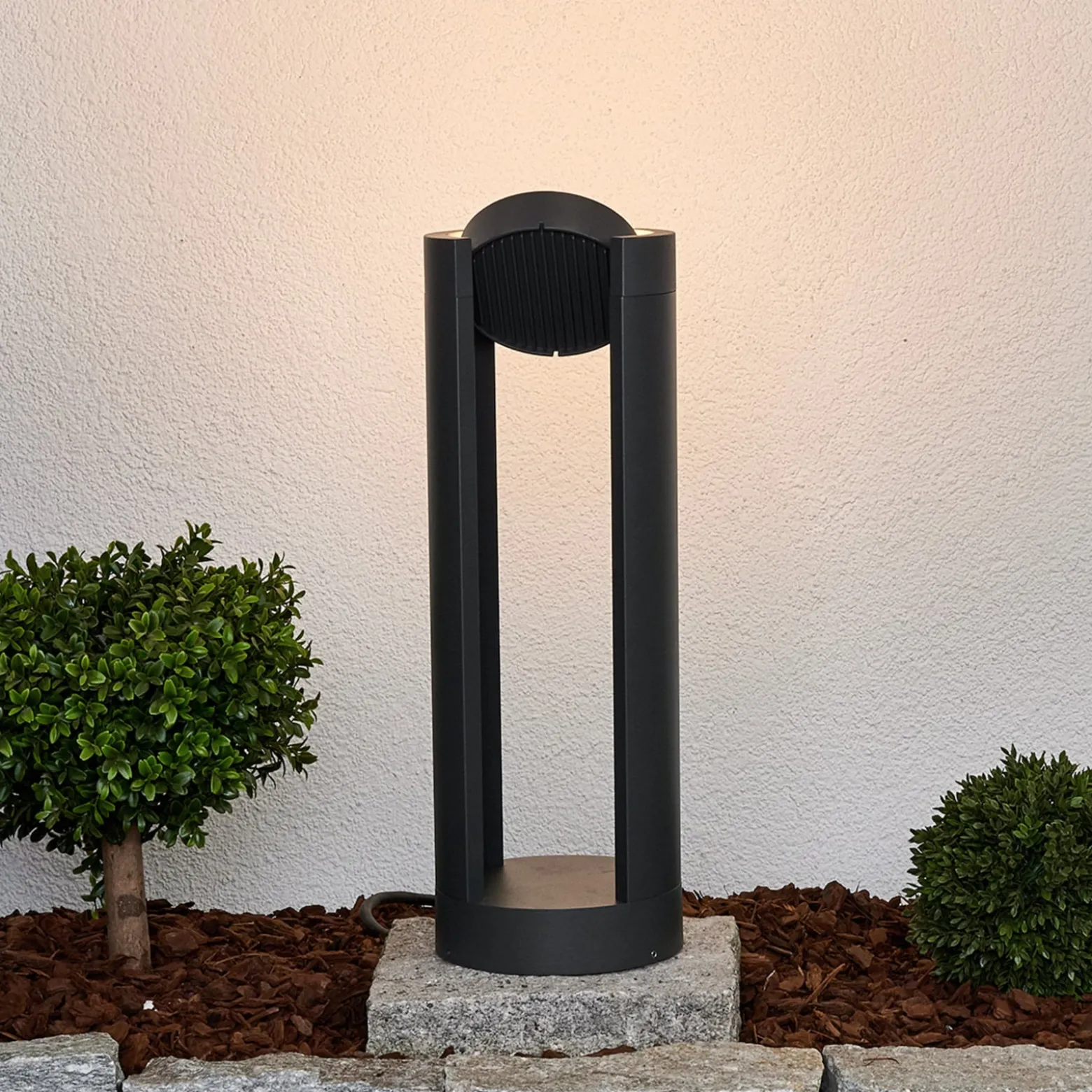 Lucande LED-Sockelleuchte Dylen, grau, Metall, 50cm, IP65