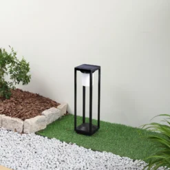 Lucande LED-Solarwegeleuchte Nilea, 50 cm, schwarz, Sensor